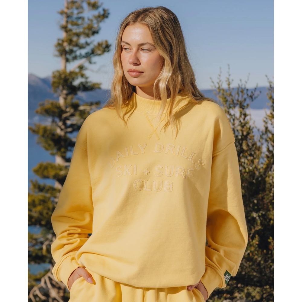 Daily Drills Unisex Vintage Crew XS/S Sunny Yellow Ski Surf Club Sweatshirt NEW